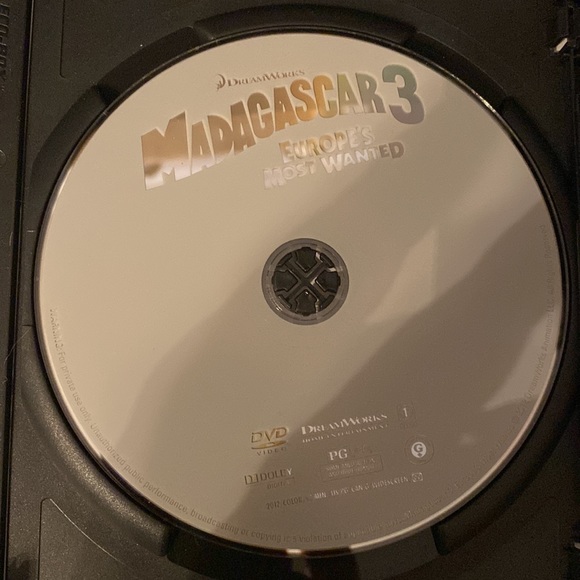 DreamWorks lot of 3 “Madagascar” DVD’s rated PG- used - Picture 11 of 12